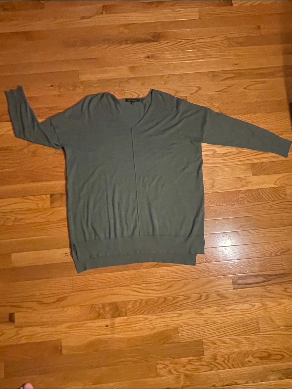 DownEast Olive Green V-Neck‎ Lightweight Sweater